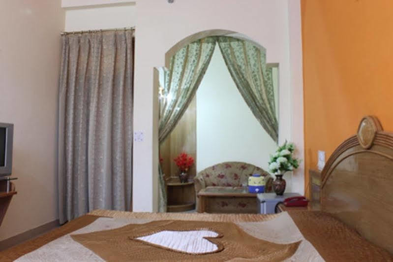 Hotel Sunshine Харідвар Екстер'єр фото